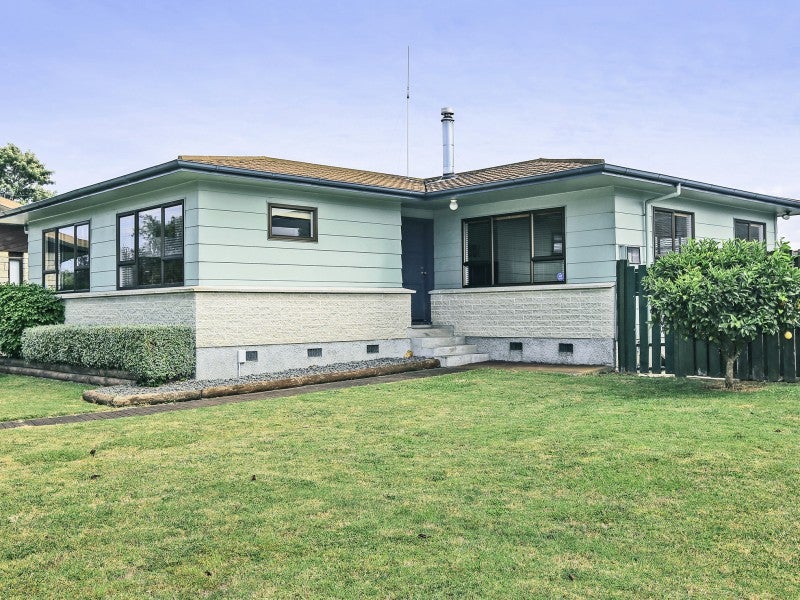 4 Perry Crescent, Greenmeadows, Napier - Carousel 13