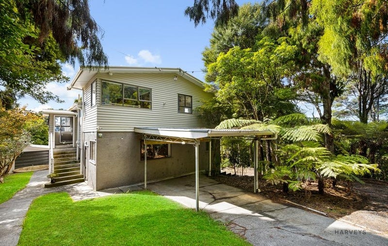 8 Walker Road, Henderson Valley, Auckland - Carousel 2
