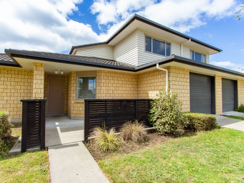 52/64 Kawaha Point Road, Kawaha Point, Rotorua - Carousel 1