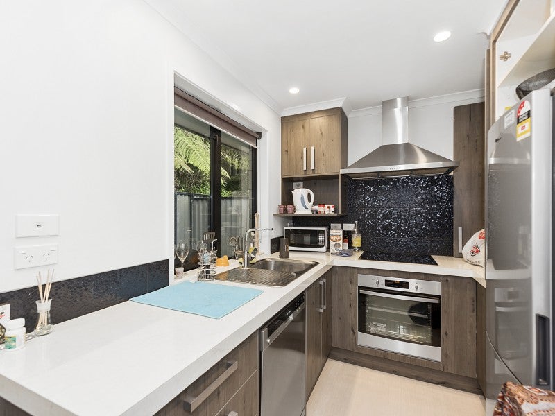 2/1 Brooklyn Road, Claudelands, Hamilton - Carousel 2