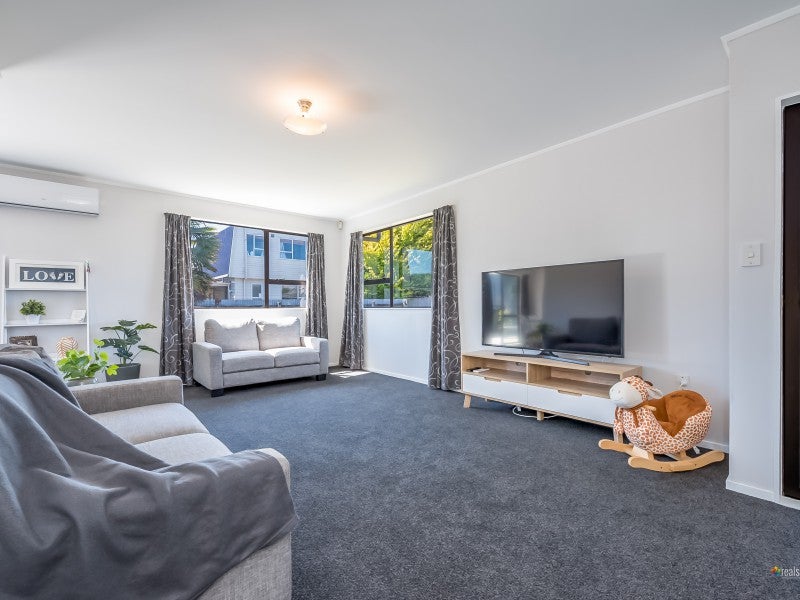 21 William Booth Grove, Trentham, Upper Hutt - Carousel 2