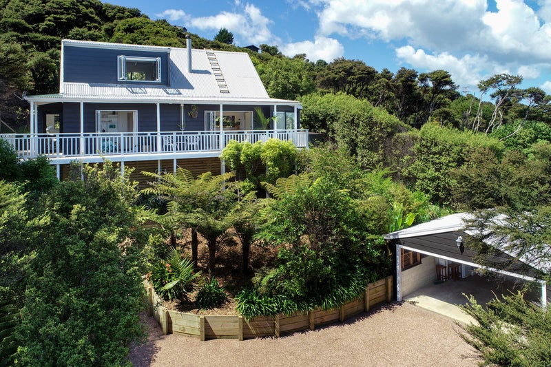 26 View Road, Ostend, Waiheke Island - Carousel 1