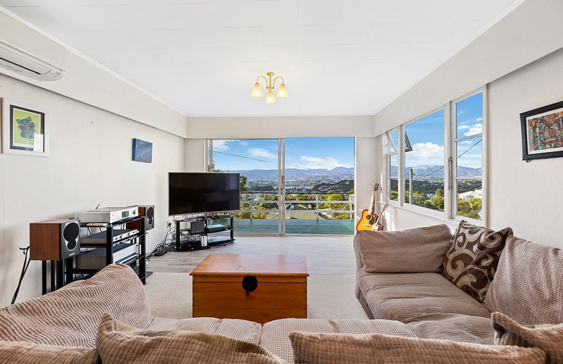 16 Mana Street, Vogeltown, Wellington - Carousel 2