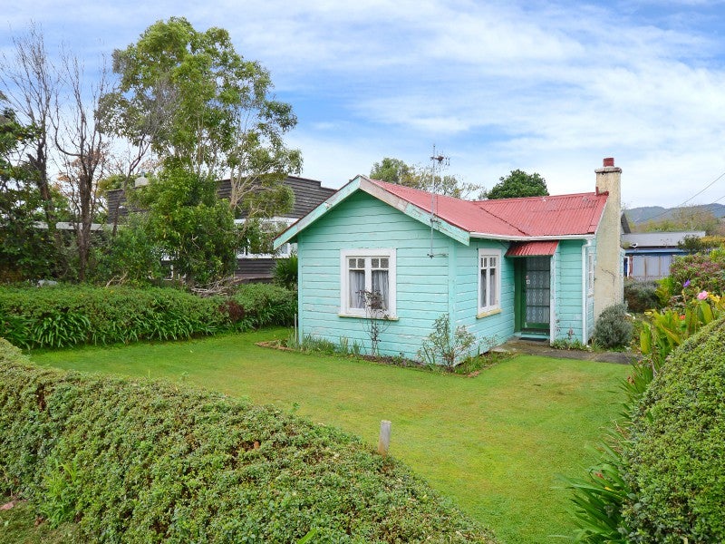 1 Charles Street, Belmont, Lower Hutt - Carousel 2