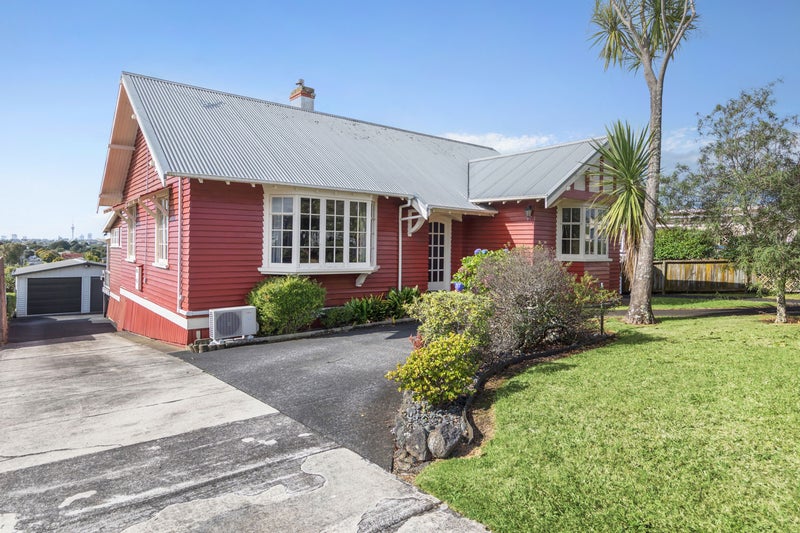 17 Cambrai Avenue, Mount Roskill, Auckland - Carousel 2
