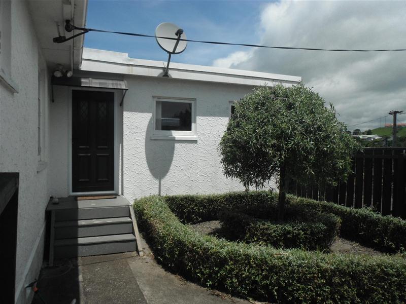 9 Mission Street, Moturoa, New Plymouth - Carousel 2