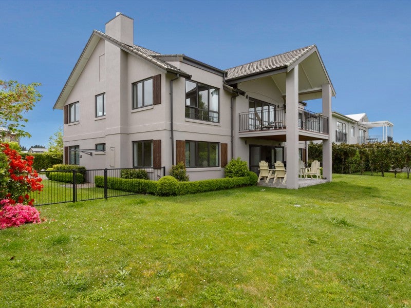 20 Chateau Crescent, Rangatira Park, Taupo - Carousel 1