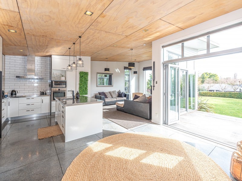 9 Lithgow Drive, Otamatea, Whanganui - Carousel 1