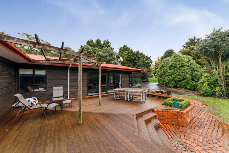 5/0 The Bush Track, Aokautere - Carousel 2