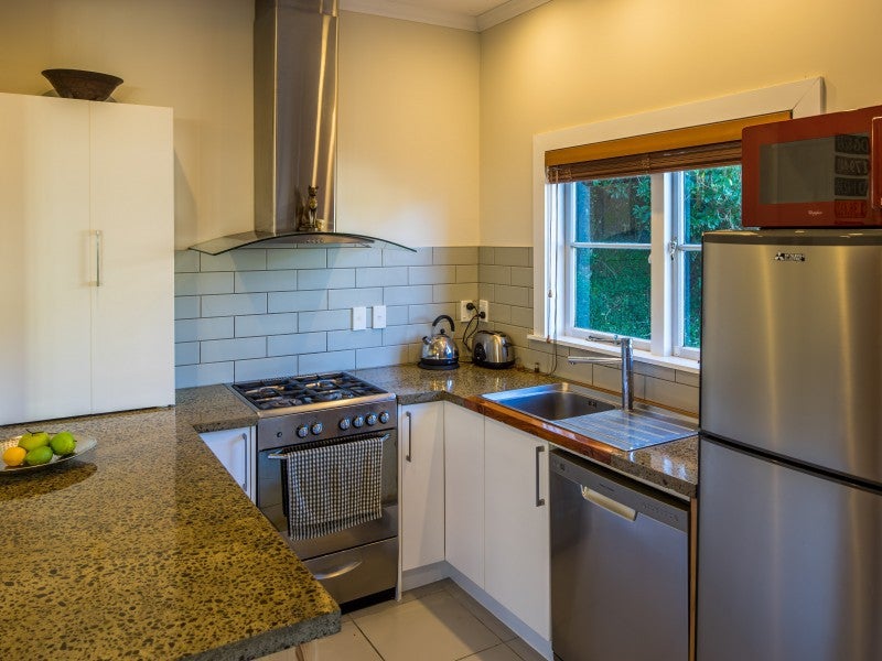 35 Moffitt Street, Vogeltown, Wellington - Carousel 2