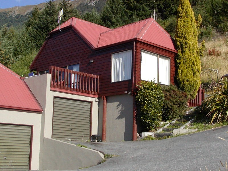 64B Wynyard Crescent, Fernhill, Queenstown - Carousel 1