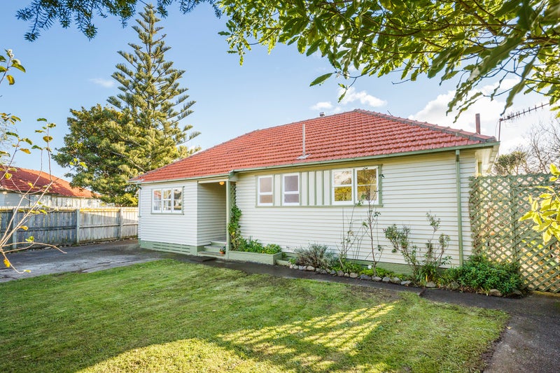 8 Tweed Street, Roslyn, Palmerston North - Carousel 1