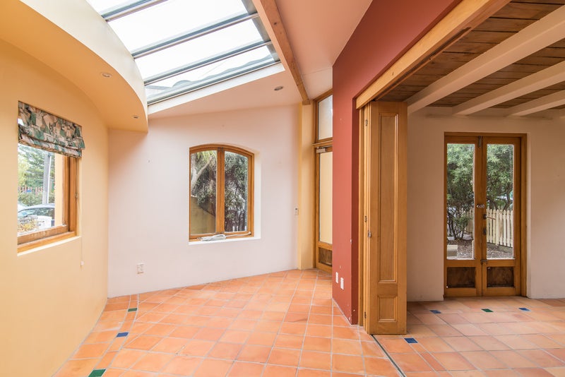 9 Regent Street, Newtown, Wellington - Carousel 2