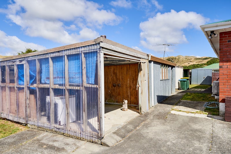 29 Aberfeldy Street, Cannons Creek, Porirua - Carousel 20