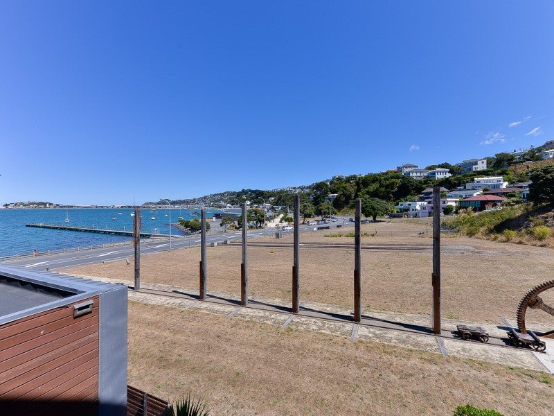 S204/326 Evans Bay Parade, Hataitai, Wellington - Carousel 2