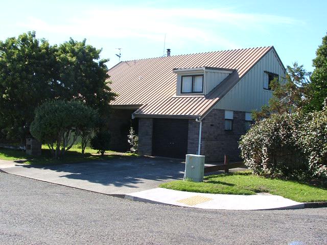 2 Aaron Court, Paraparaumu Beach, Paraparaumu - Carousel 1