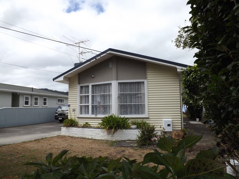 198 Taita Drive, Avalon, Lower Hutt - Carousel 2