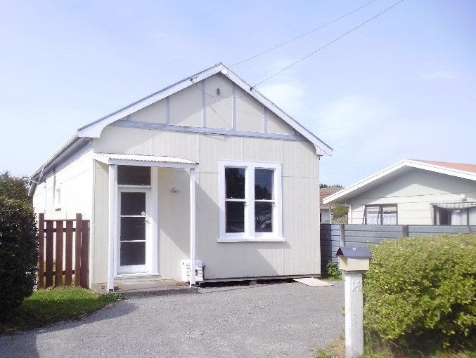 14 Moana Street, Whanganui East, Whanganui - Carousel 1