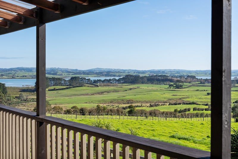 159 Glenbrook Beach Road, Waiuku - Carousel 2