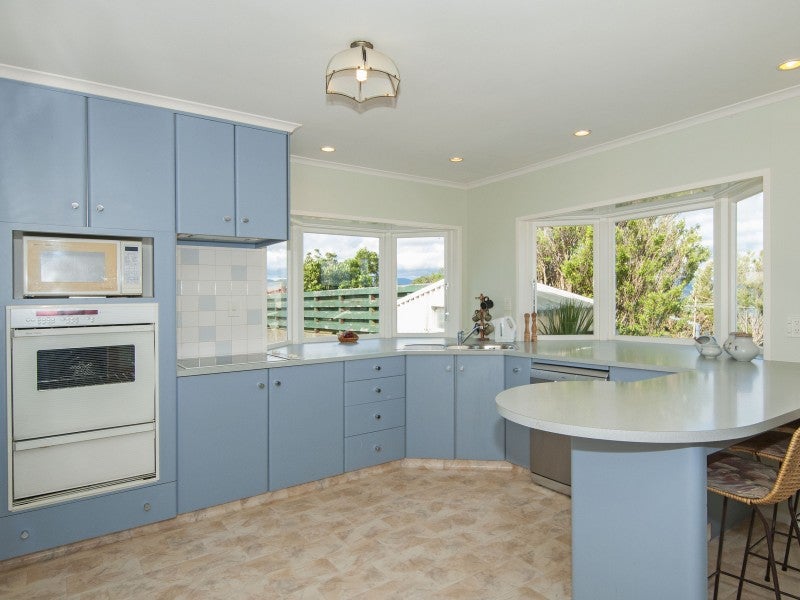 106 Dowse Drive, Maungaraki, Lower Hutt - Carousel 2