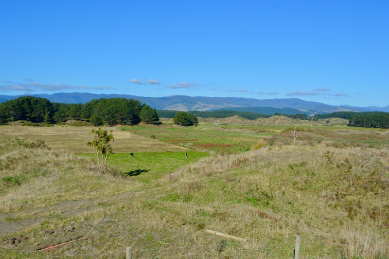 38 Uxbridge Terrace, Waikawa Beach, Manakau - Carousel 2