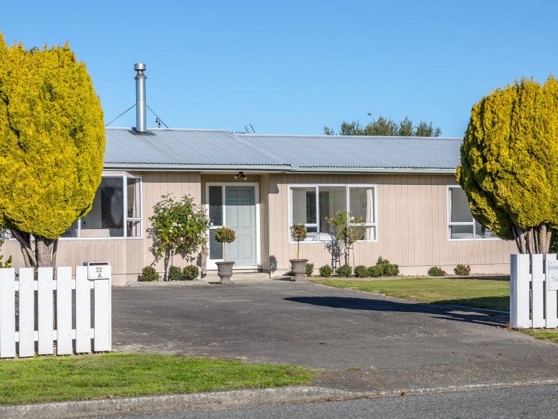 32A Broadway Street, Martinborough - Carousel 1