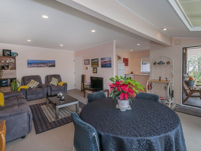 15/18 King Street, PETONE, LOWER HUTT - Carousel 2