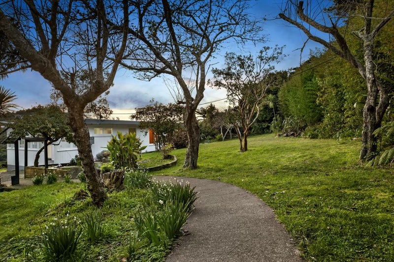 305 Forest Hill Road, Waiatarua, Auckland - Carousel 2