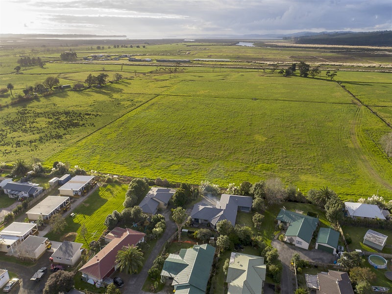 41C Springs Road, Parakai, Helensville - Carousel 32