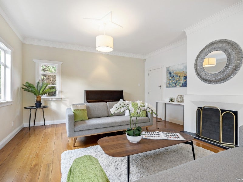 10 Monaghan Avenue, Karori, Wellington - Carousel 2