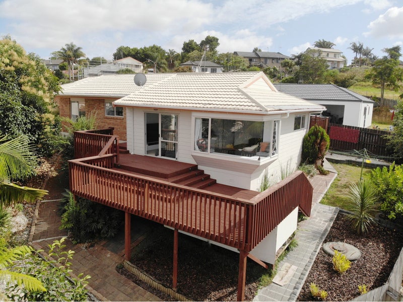 6 Howards Way, Kamo, Whangarei - Carousel 2