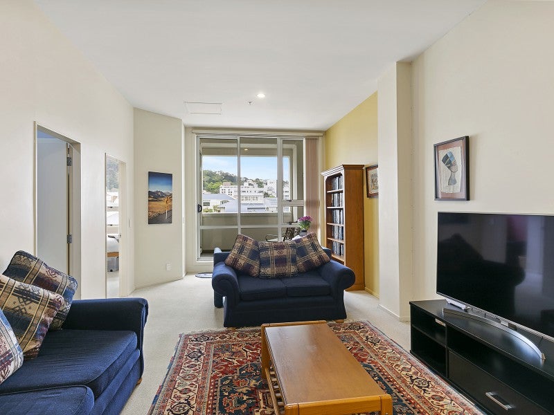 204/107 Thorndon Quay, Pipitea, Wellington - Carousel 2
