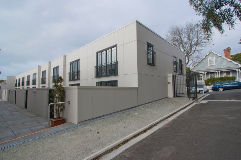 1F/8 Farnham Street, Parnell, Auckland - Carousel 1