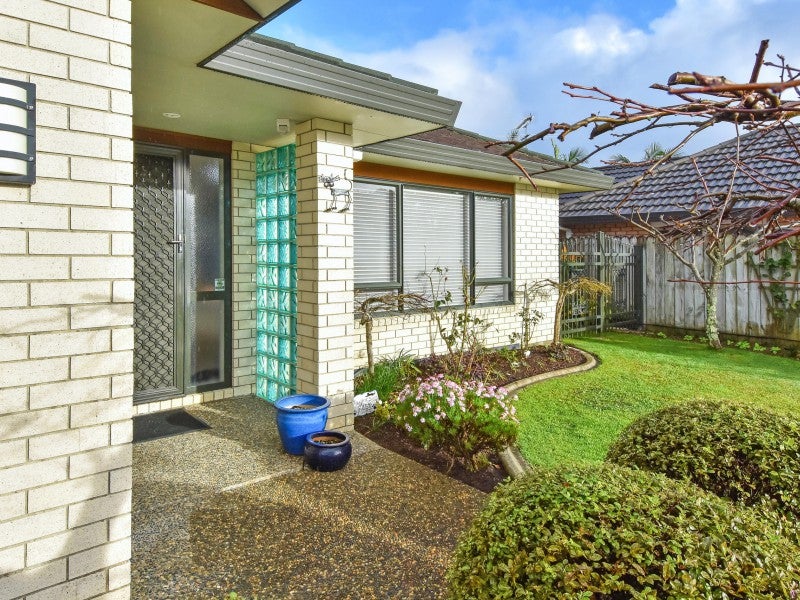 17 Norm Pellow Drive, Manurewa, Auckland - Carousel 2