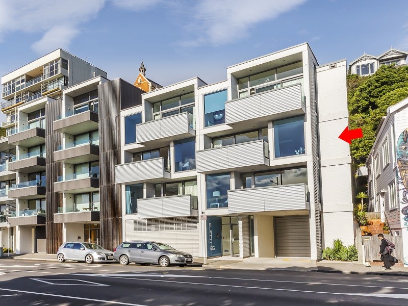 3D/136 Oriental Parade, Oriental Bay, Wellington - Carousel 1