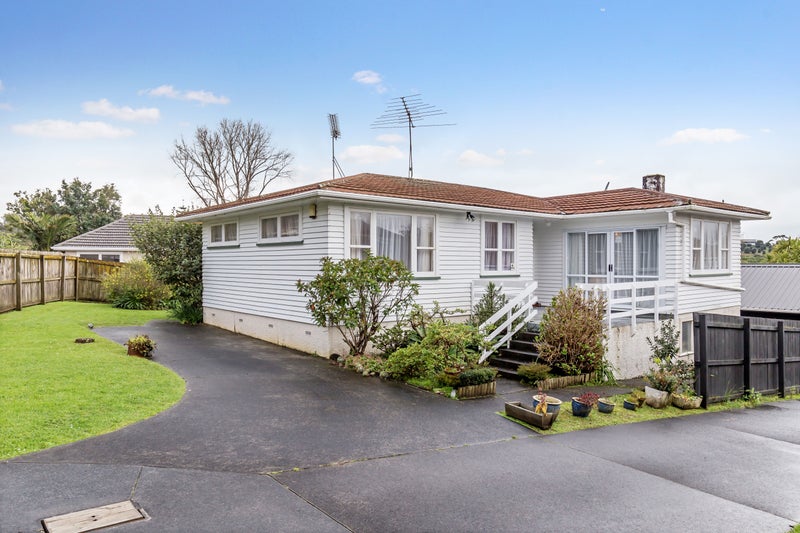 1/13 Arahia Street, Northcote, Auckland - Carousel 1