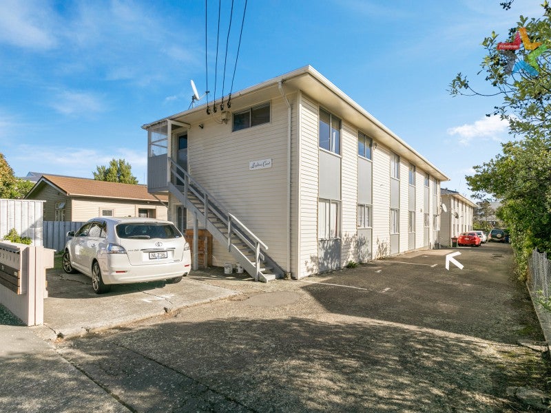 2/36 Leighton Avenue, Waiwhetu, Lower Hutt - Carousel 1