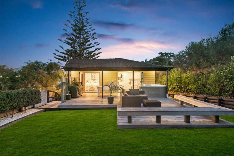 23 Thorp Street, Saint Johns, Auckland - Carousel 1