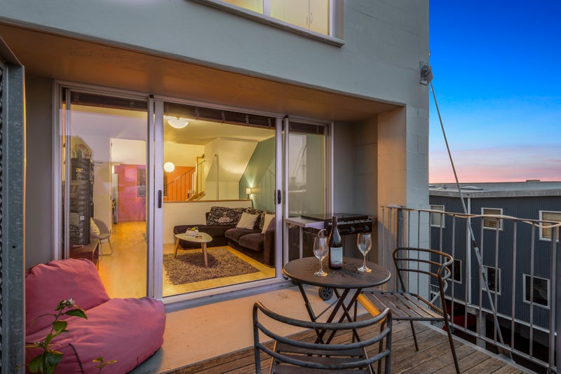 33H Charlotte Street, Eden Terrace, Auckland - Carousel 2