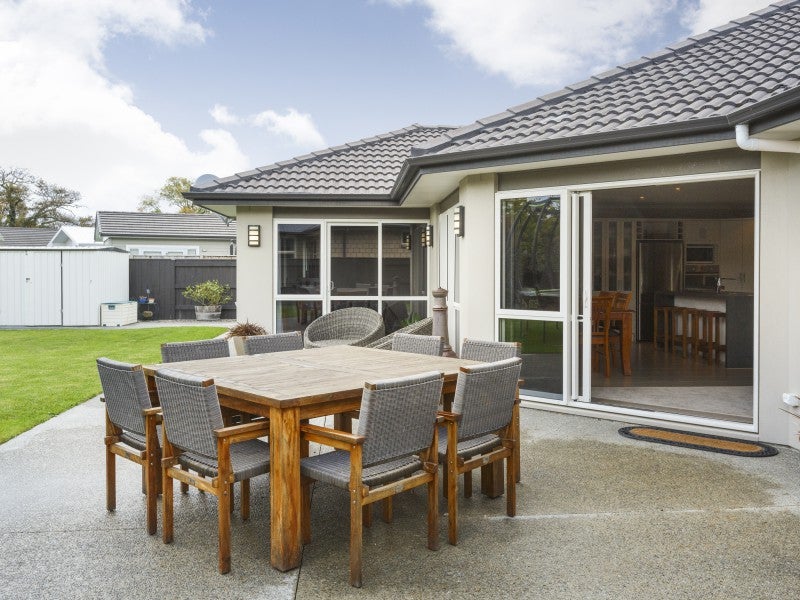 10 Doncaster Court, Awapuni, Palmerston North - Carousel 26