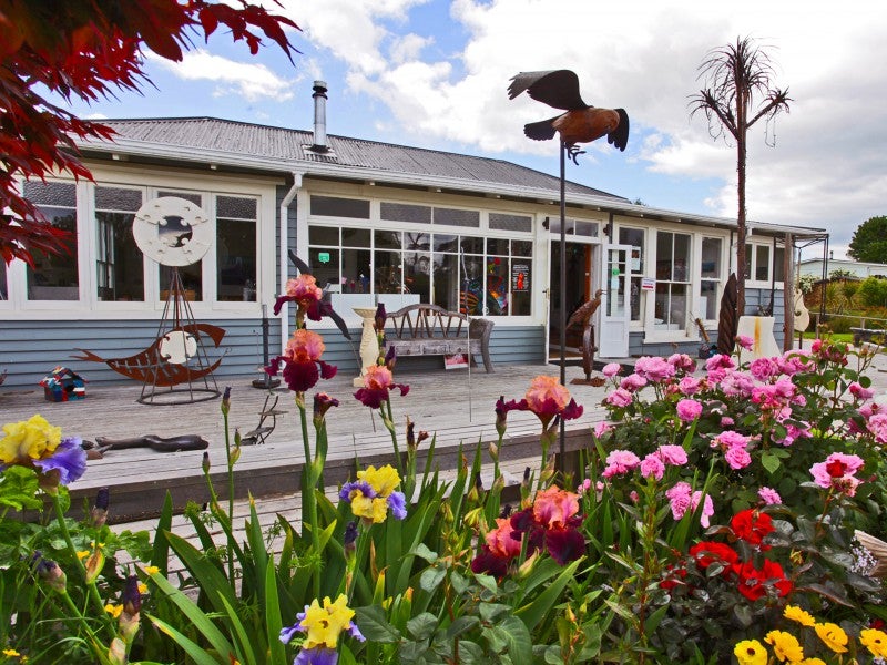 1307 State Highway 2, Otane - Carousel 2