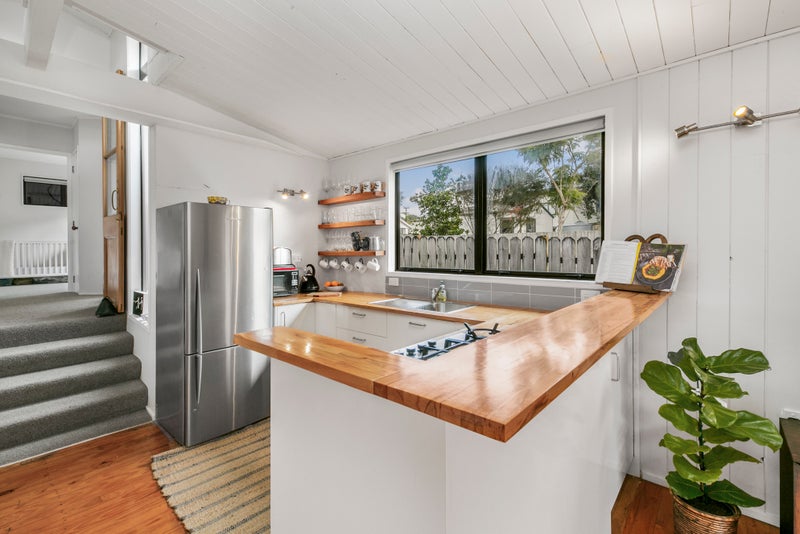 2/102 Brightside Road, Stanmore Bay, Whangaparaoa - Carousel 2