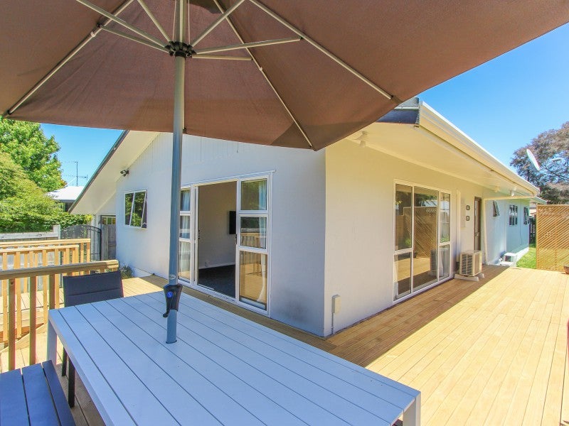 99 Aquarius Drive, Kawaha Point, Rotorua - Carousel 2