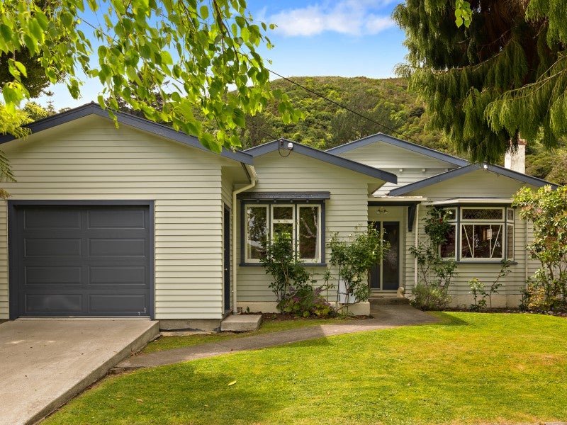 87 Wyndrum Avenue, Waterloo, Lower Hutt - Carousel 1