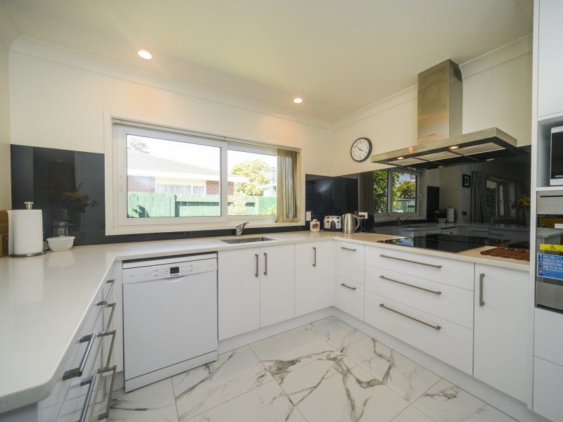 246A Albert Street, Hokowhitu, Palmerston North - Carousel 2