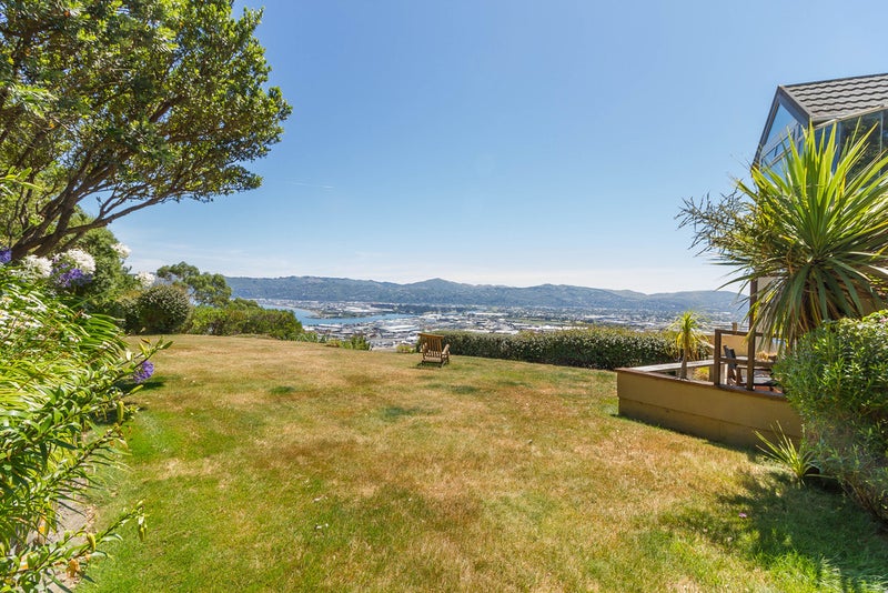 67 Howard Road, Point Howard, Lower Hutt - Carousel 1