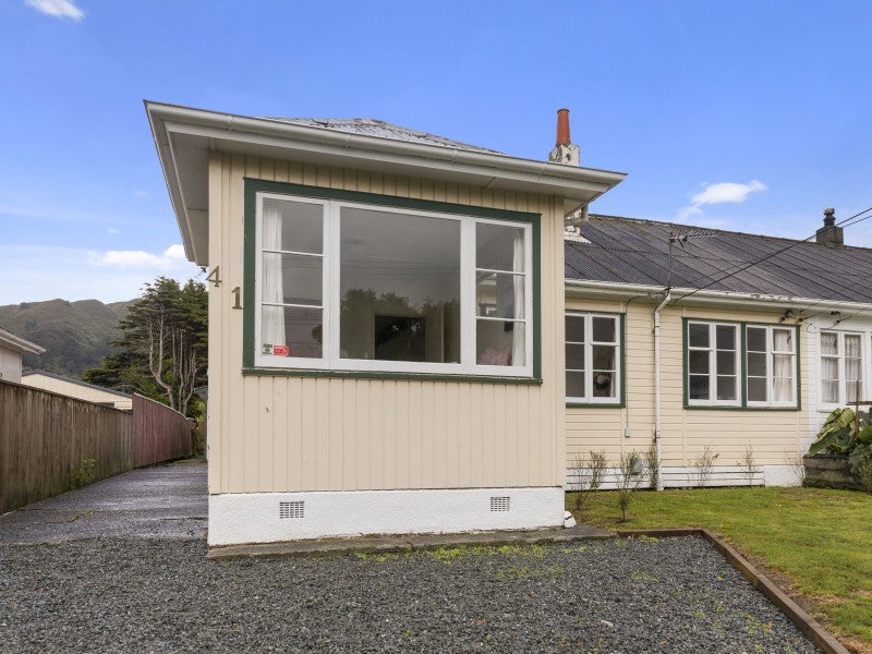 41 Gibson Crescent, Naenae, Lower Hutt - Carousel 1