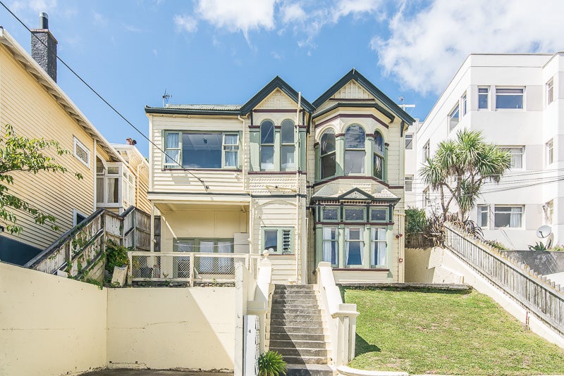 4 Hawker Street, Mount Victoria, Wellington - Carousel 1