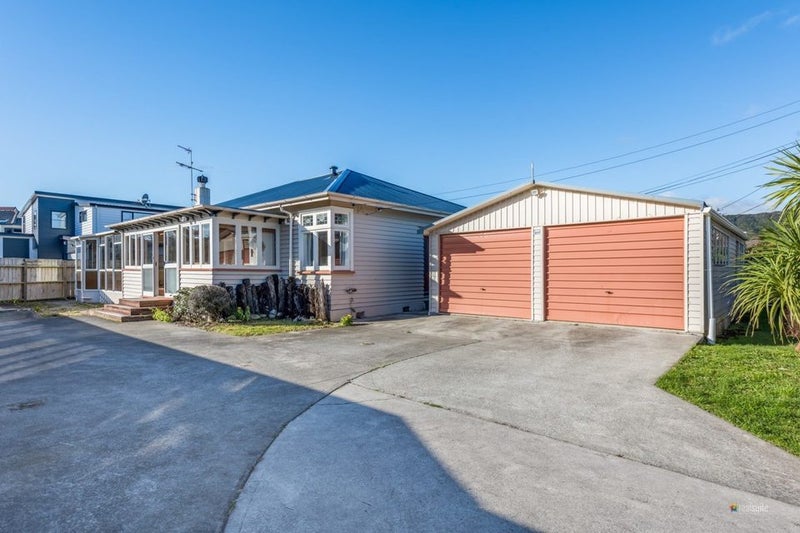 11A Pinny Avenue, Epuni, Lower Hutt - Carousel 1