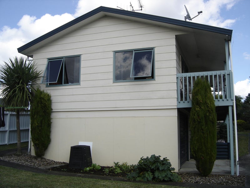 41A Lansdowne Crescent, Glenview, Hamilton - Carousel 2